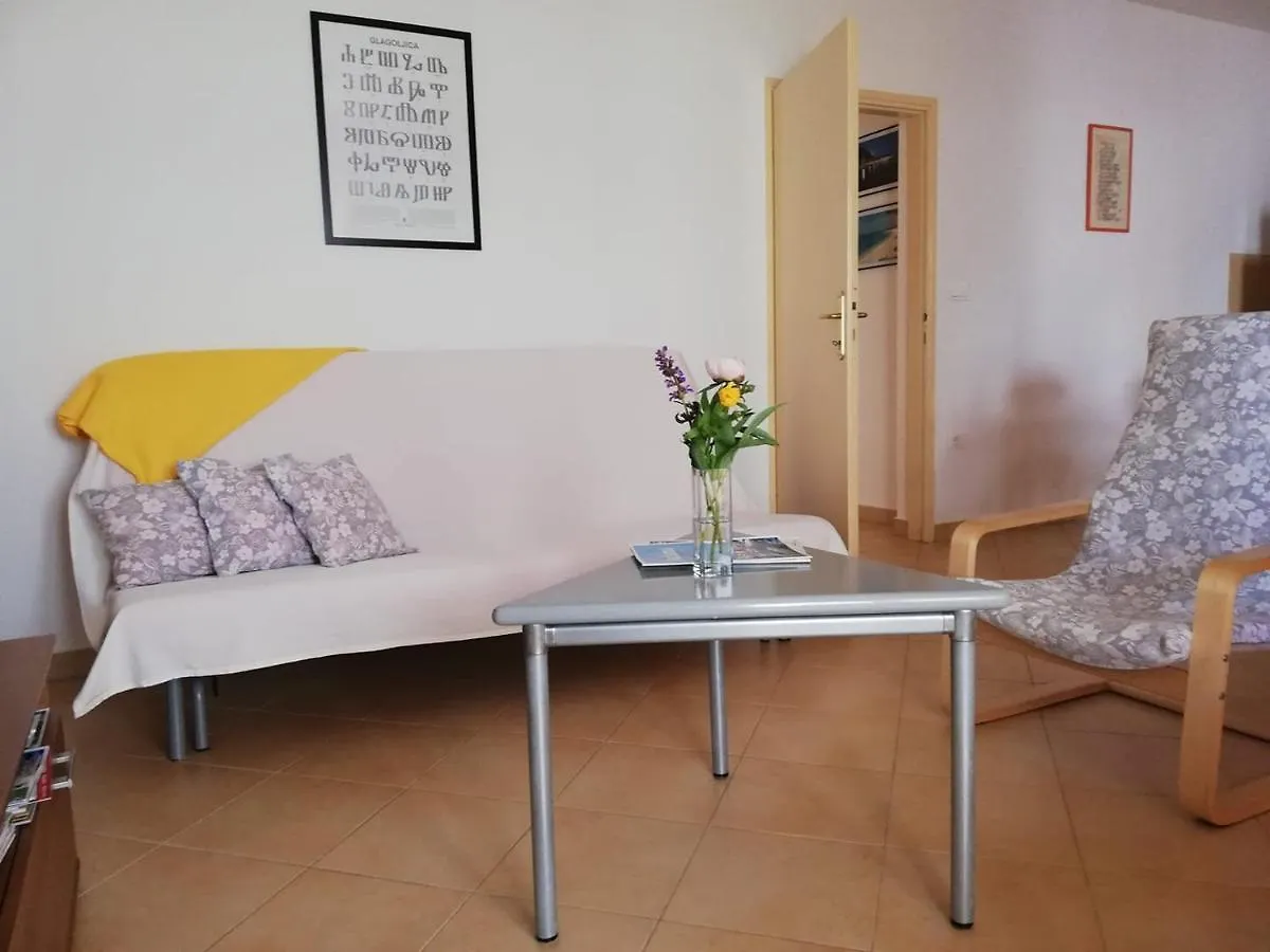 Apartment Suzy With Private Parking Fazana Croatia